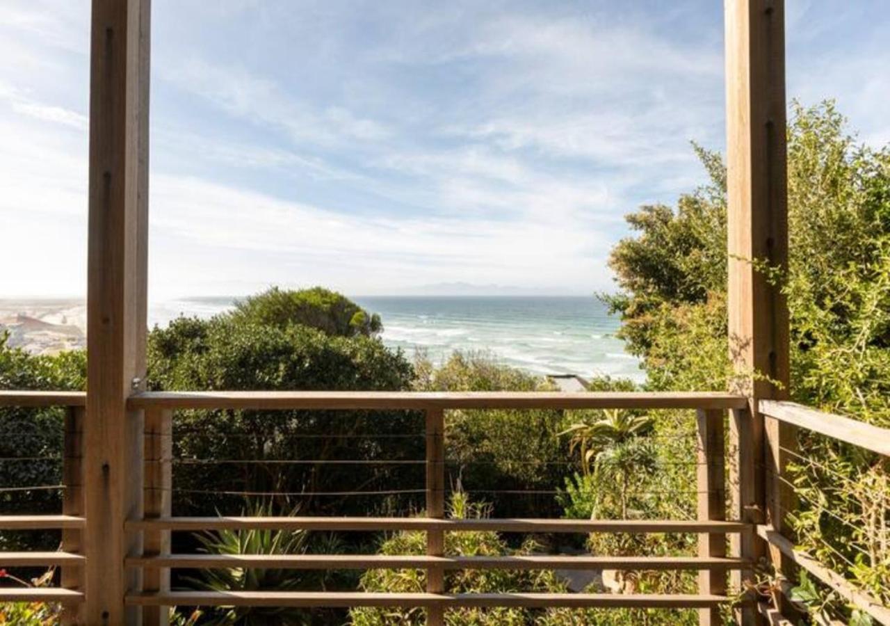 Seaview Apartment In Muizenberg Exterior photo