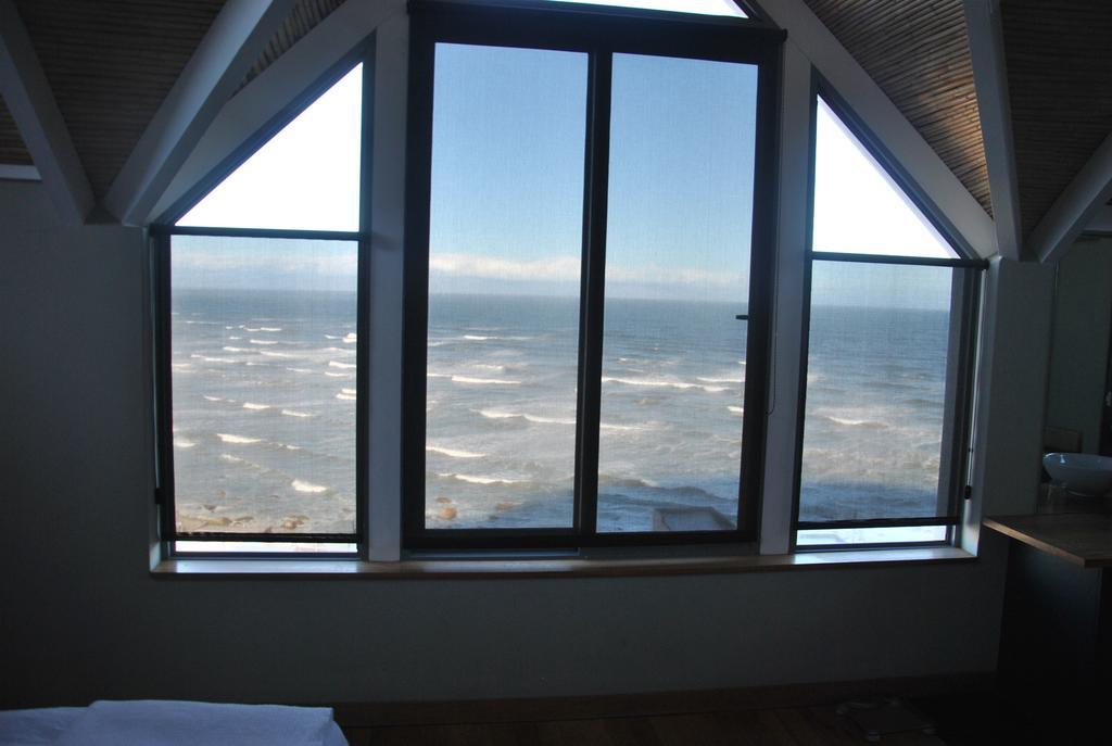 Seaview Apartment In Muizenberg Exterior photo